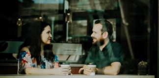 7 Signs Your Man Is An Overly Charming Psycho