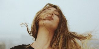 What You Need To Know About The Girl Who Has Dealt With Loss