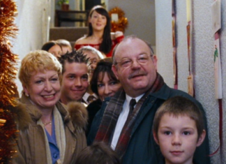 9 Etiquette Tips To Remember During the Holidays