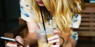 18 Ways To Stop Yourself From Constantly Checking Your Phone