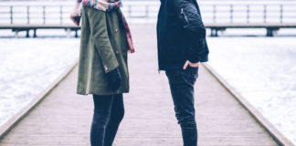 8 Reasons A Guy Pulls Away When He Starts Having Feelings
